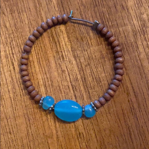 Earrings - Picture 2 of 3